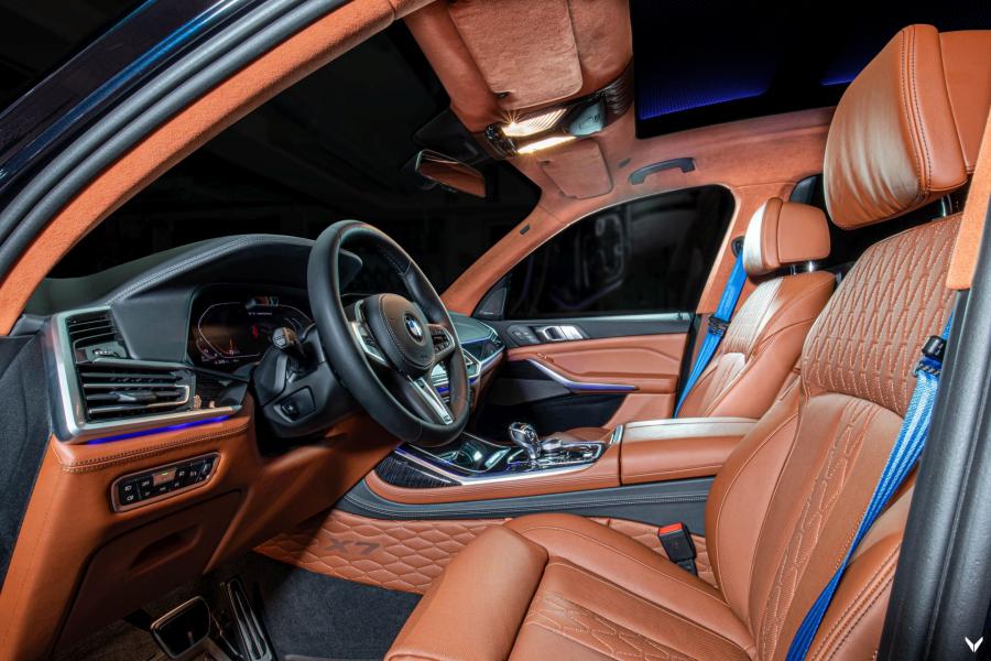 Интерьер BMW X7 M50d by Vilner (G07) 2020 года  (фото 13 из 18)